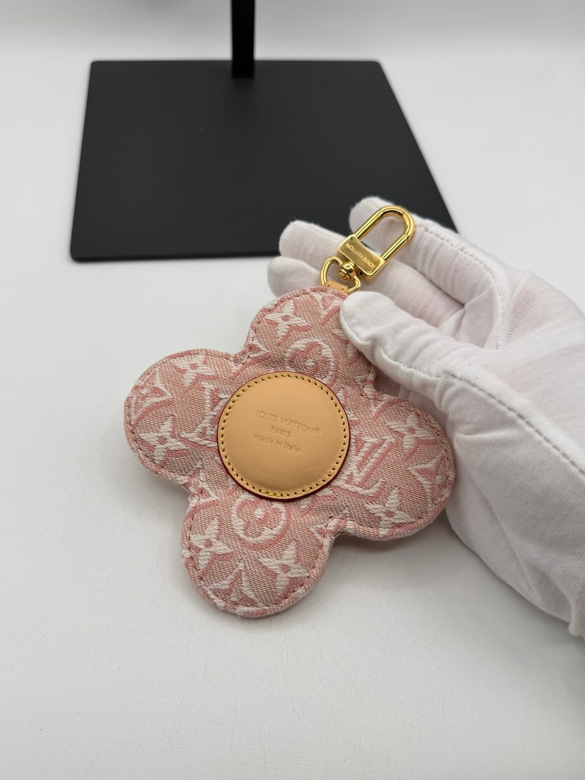 Pre-Owned Louis Vuitton Monogram Flower Keychain Bag Charm