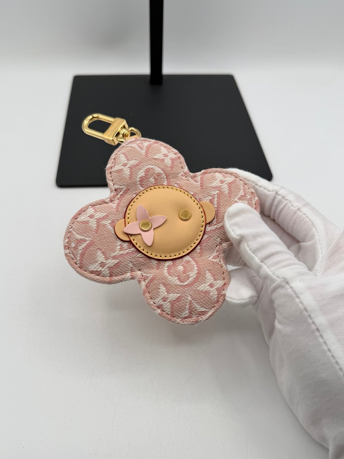 Pre-Owned Louis Vuitton Monogram Flower Keychain Bag Charm