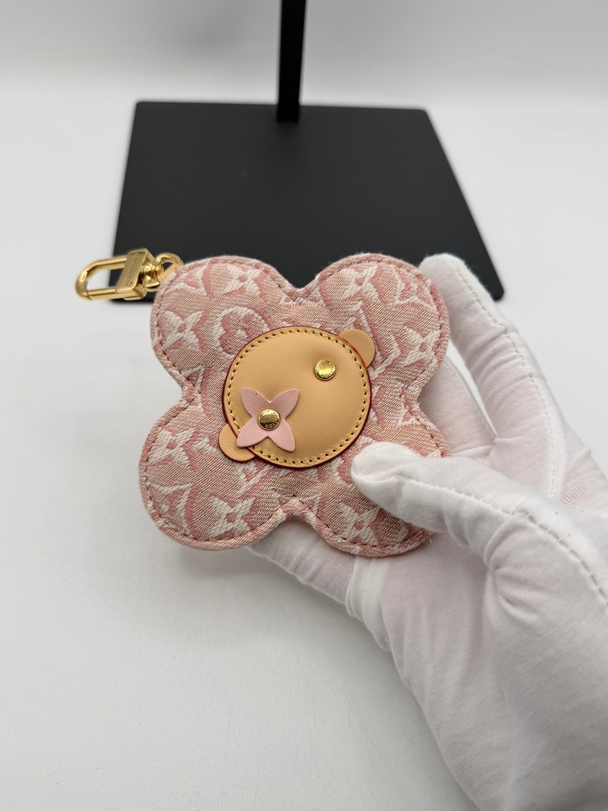 Pre-Owned Louis Vuitton Monogram Flower Keychain Bag Charm
