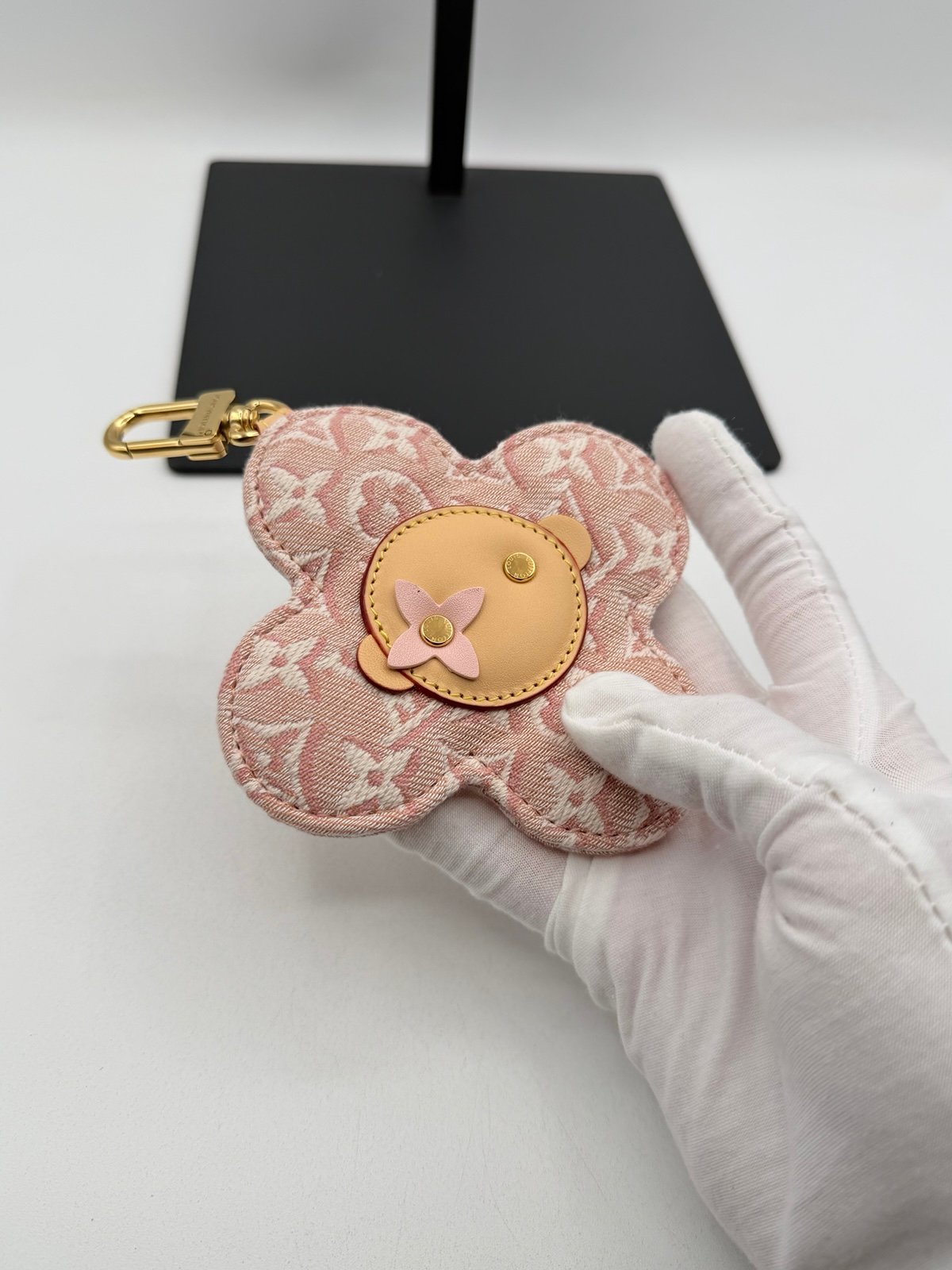Pre-Owned Louis Vuitton Monogram Flower Keychain Bag Charm