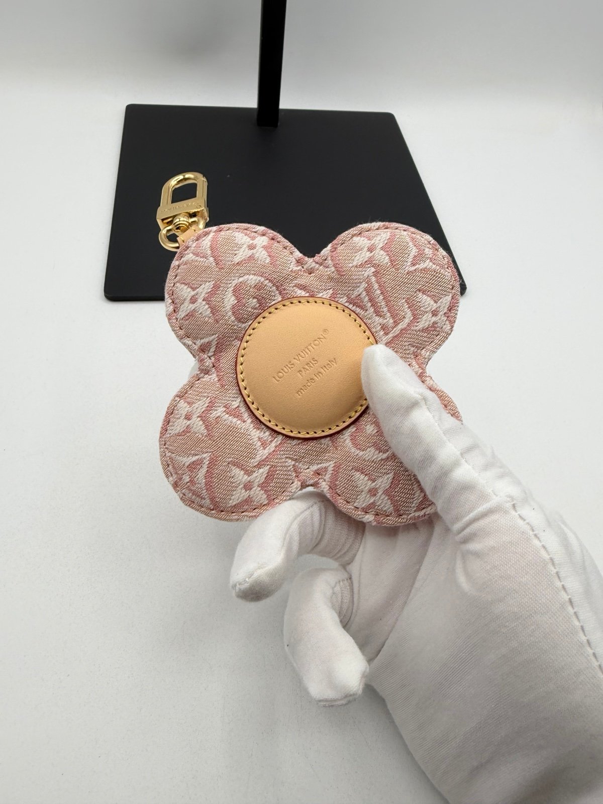 Pre-Owned Louis Vuitton Monogram Flower Keychain Bag Charm